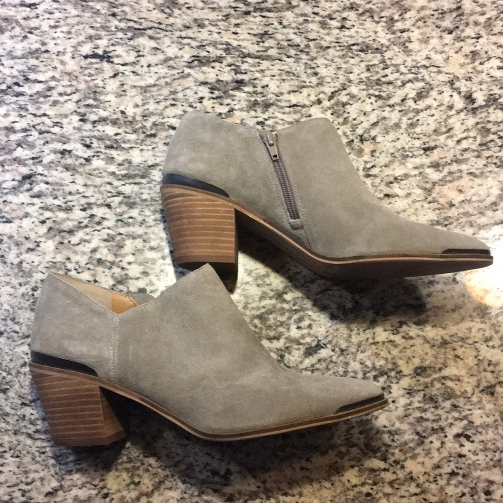 Lucky Brand ankle booties